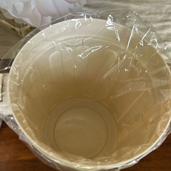 Desk Organizer Trash Can plastic New 2 colors - Picture 5 of 9